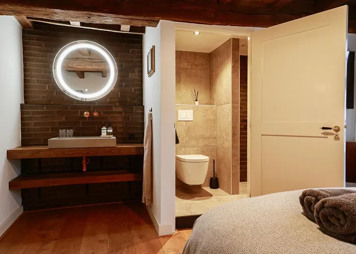 Basten Asbeck 3* Грунло